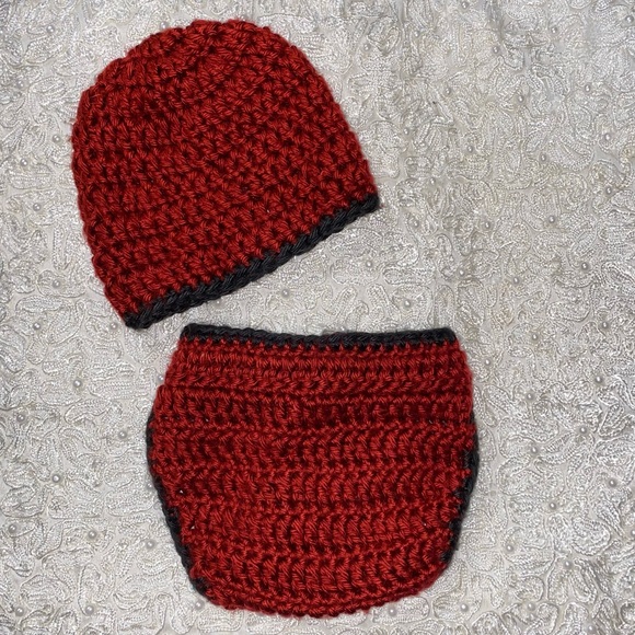 SOLD ✨Crochet Beanie & Diaper Cover✨ - Picture 2 of 2